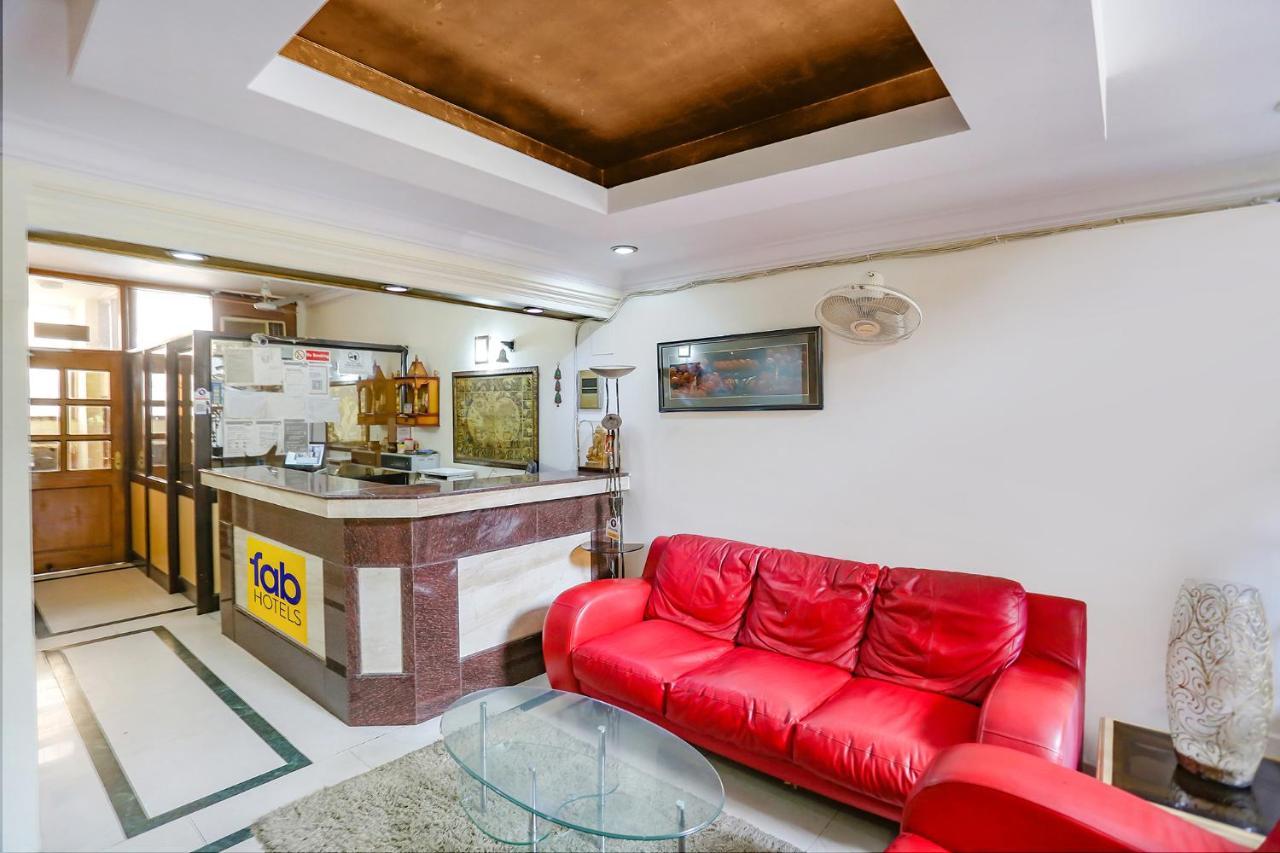 Fabhotel Altus Гургаон Экстерьер фото