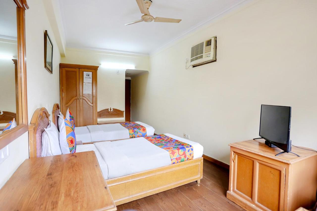 Fabhotel Altus Гургаон Экстерьер фото